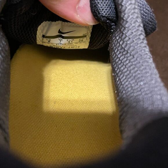 Vintage NIKE LIVESTRONG Dark Grey Marigold Yellow Air Max 2010 Size 8 41 EUR - Picture 9 of 10
